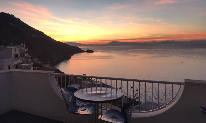 Praiano Hotel | Hotel Holiday
