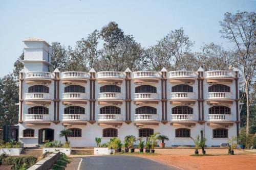 Betim Hotel | Hotel Holiday Village