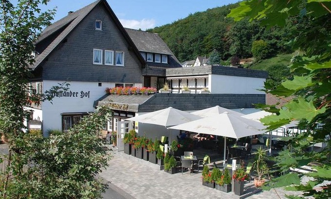 Meschede Hotel | Hotel Holländer Hof