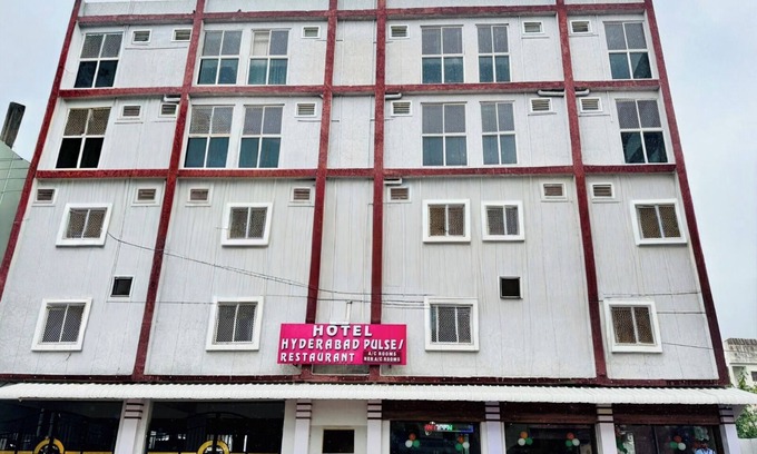 Hyderabad Hotel | Hotel Hyderabad Pulse