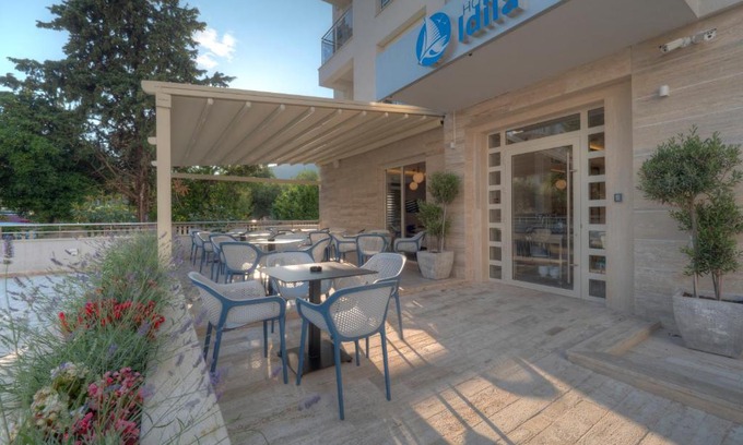 Velji Vinogradi Hotel | Hotel Idila Budva