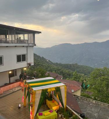The Mall Road Hotel | Hotel India