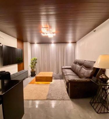 Highway Hills Apartamento | Hotel inspired city view condo