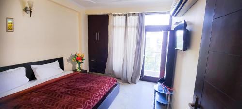 Chittaranjan Apartamento | Hotel Jagannath In Chittaranjan Park