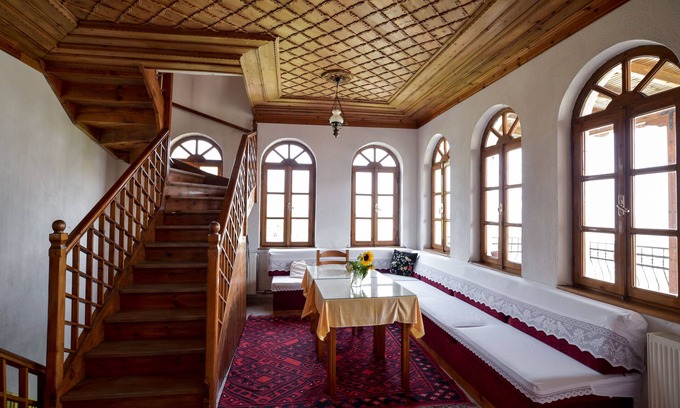 Gjirokaster Hotel | Hotel Kalemi