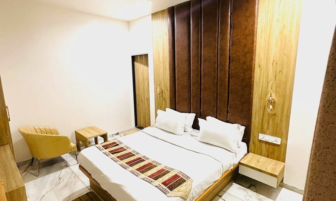 Ahmedabad Hotel | Hotel Kings Residency