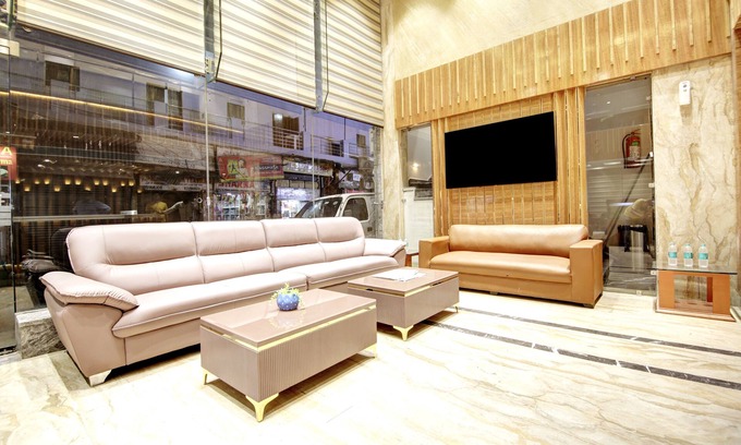Paharganj Hotel | Hotel Krishna Plaza BY M S Hospitality