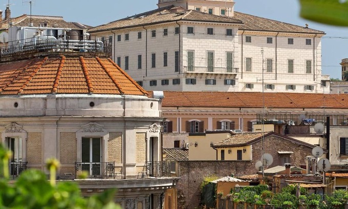 Rione III Colonna Hotel | Hotel La Fenice
