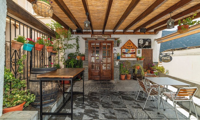 Trevelez Hotel | Hotel La Fragua I