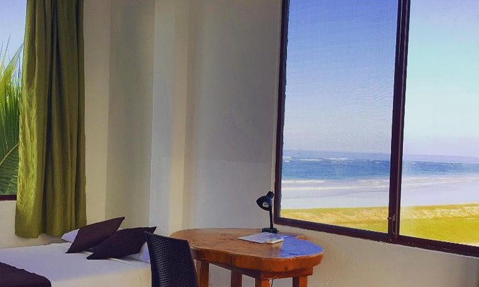 Puerto Villamil Hotel | Hotel La Jungla