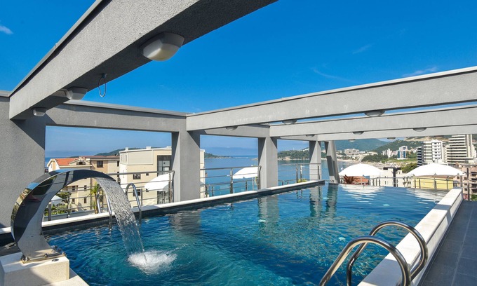 Rafajlovici Hotel | Hotel La Mer