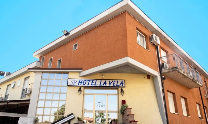 Castelnuovo Rangone Hotel | Hotel La Vela