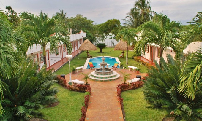 Santa Elena Hotel | Hotel Lagoon