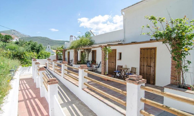 Alcaucín Hotel | Hotel Las Piedras