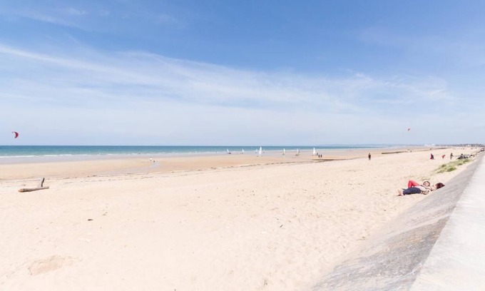 Hermanville-sur-Mer Hotel | Hotel Le Canada