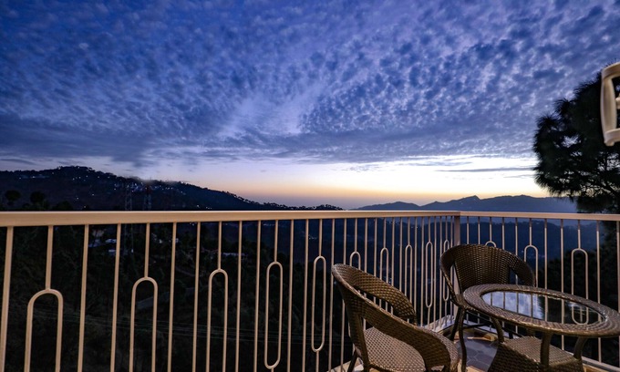 Kumarhatti Hotel | Hotel Le Halcyon