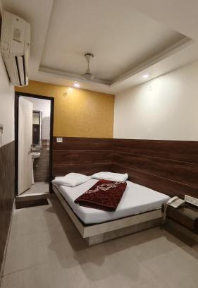 Paharganj Casa | Hotel Le Walnut near New Delhi Railway Station