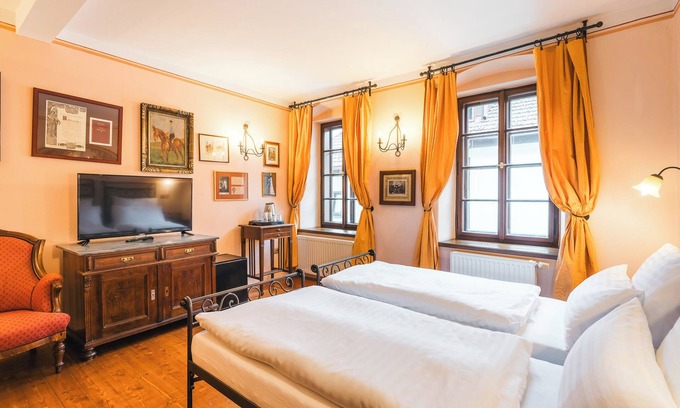 Cesky Krumlov Hotel | Hotel Leonardo