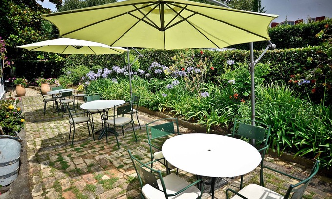 Saint-Jean-de-Luz Hotel | Hotel Les Goelands