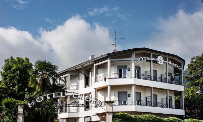 Carciano Hotel | Hotel Lido La Perla Nera