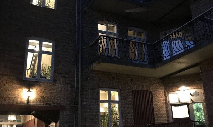 Roslunda-Kronotorp Hotel | Hotel Lilton
