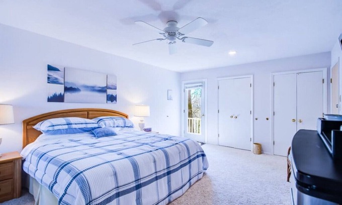 Osage Beach Casa | Hotel Living at Tan-Tar-A Estates
