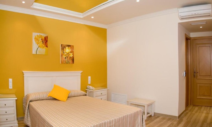 Valencina de la Concepción Hotel | Hotel los Girasoles