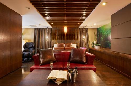 Nakagawa Ward Hotel | HOTEL LOVE