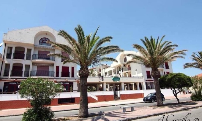 Brancaleone Marina Hotel | Hotel Lungomare 3 Stelle