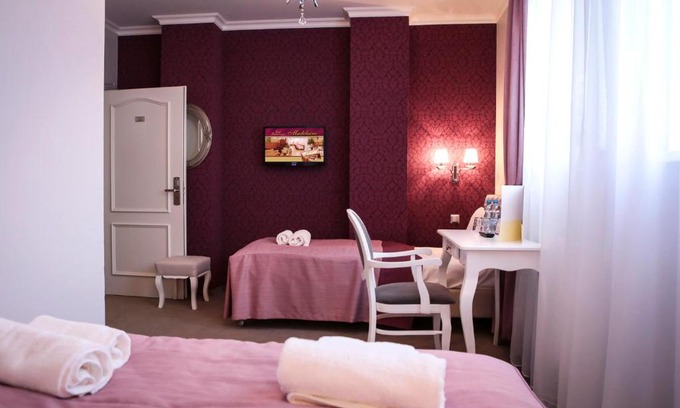 Lwowek Slaski Hotel | Hotel Madelaine