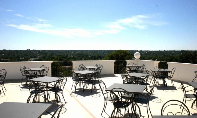 Ceglie Messapica Hotel | Hotel Madonna Delle Grazie