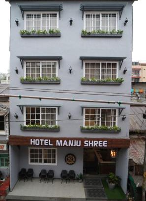 Pachmarhi Hotel | Hotel Manjushree