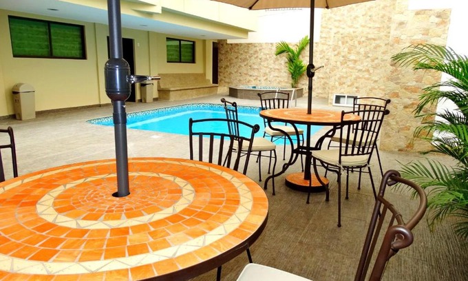 Salinas Hotel | Hotel Marvento Suites