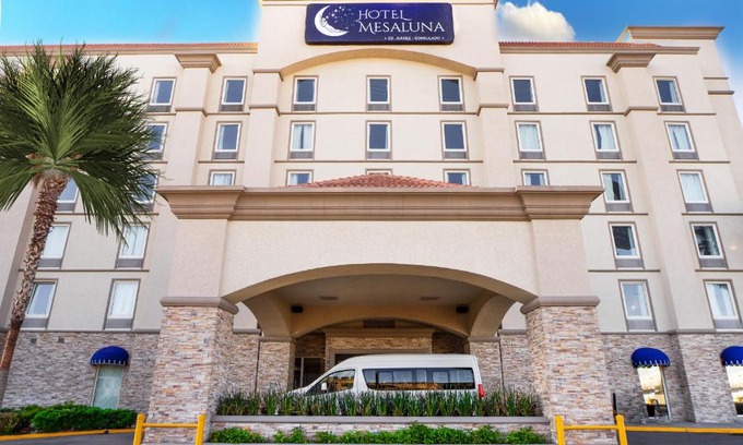 Municipio de Juárez Hotel | Hotel Mesaluna Near American Consulate