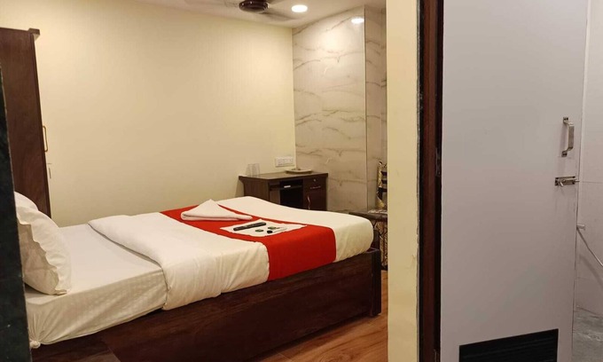 Goregaon West Hotel | Hotel Metro Galaxy Inn