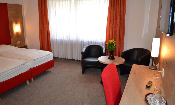 Stadtmitte Hotel | Hotel Minerva Garni