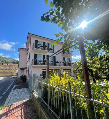 Bardineto Apartamento | Hotel Momora