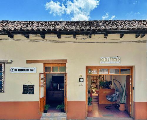 Barrio de Guadalupe Hotel | Hotel Neutro