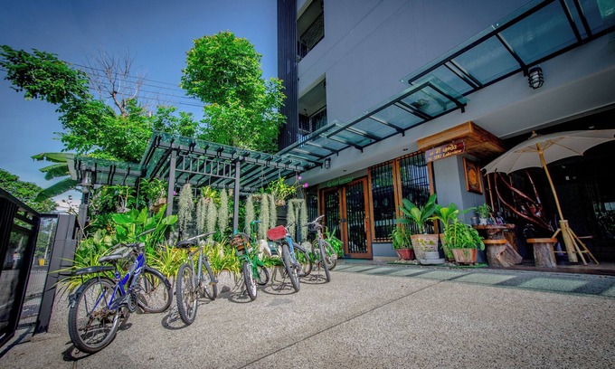 Racha Thewa Casa | Hotel Near BKK airport, Family friendly, Good View & Quite Place, Nice & Clean.