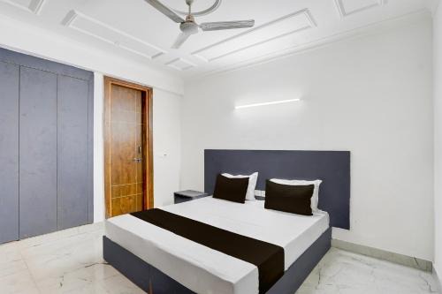 Sector 27 Hotel | Hotel O Dk Hotel
