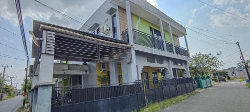 Kalimantan Hotel | Hotel O Losmen Arkansas Syariah