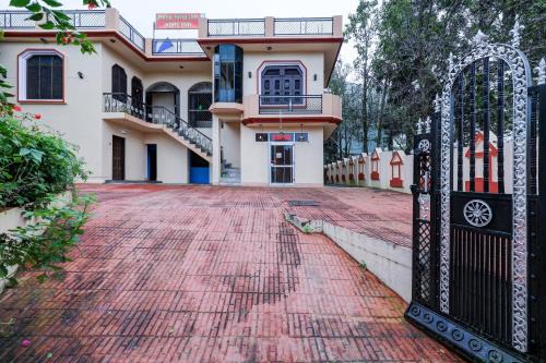 Khattalwada Apartamento | Hotel O Maha Maya Inn Home Stay