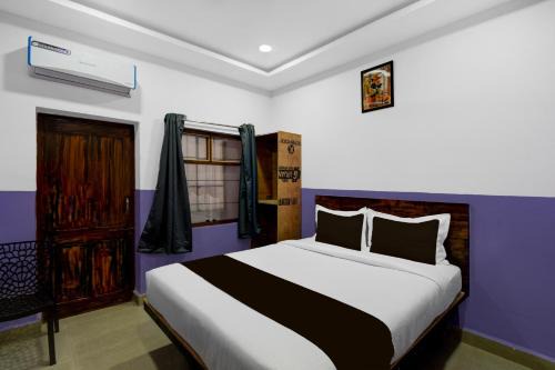 Hyderabad Hotel | Hotel O P R S Elite