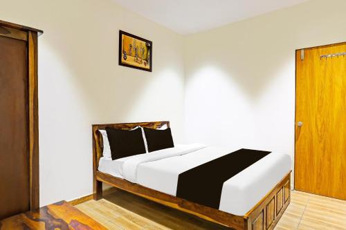Gandhinagar Hotel | Hotel O Royal Park