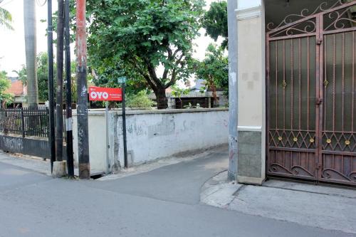 Jakarta Hotel | Hotel O Rumah Ayub Syariah
