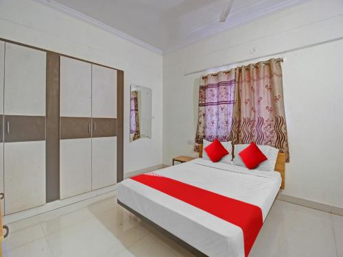 Serilingampally Hotel | Hotel O SVR Silver Key