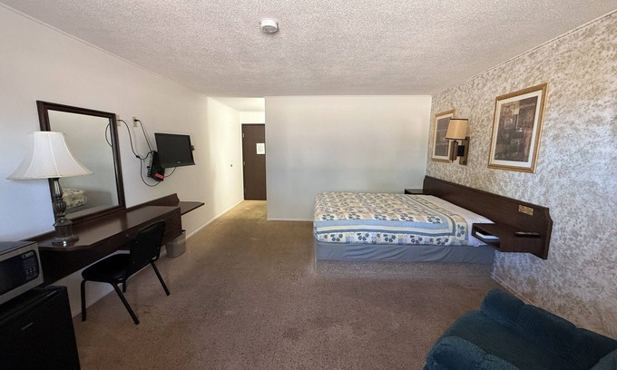 Culbertson Hotel | Kings Inn Motel