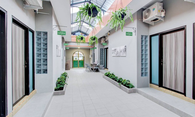 Central Yogyakarta Hotel | Hotel O Yogyakarta near Jalan Malioboro formerly Malio Inn
