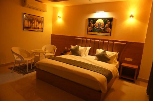Malviya Nagar Hotel | Hotel Om Elite Stay