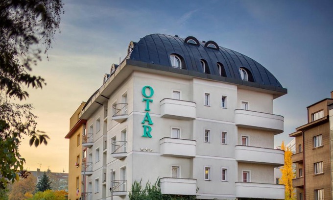 Podoli Hotel | Hotel Otar